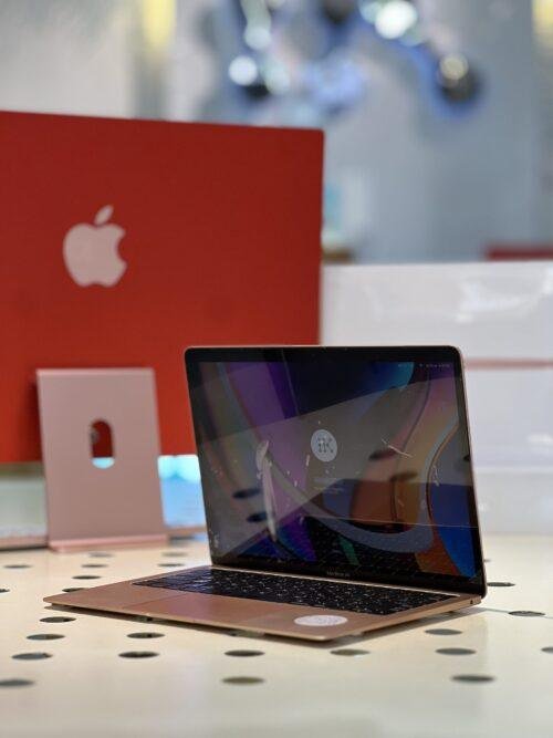 MacBook Air 2019  i5-8-512GB - Image 3