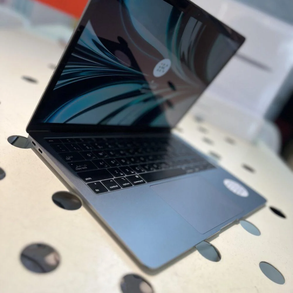 MacBook Air 2018  i5-16-1TB