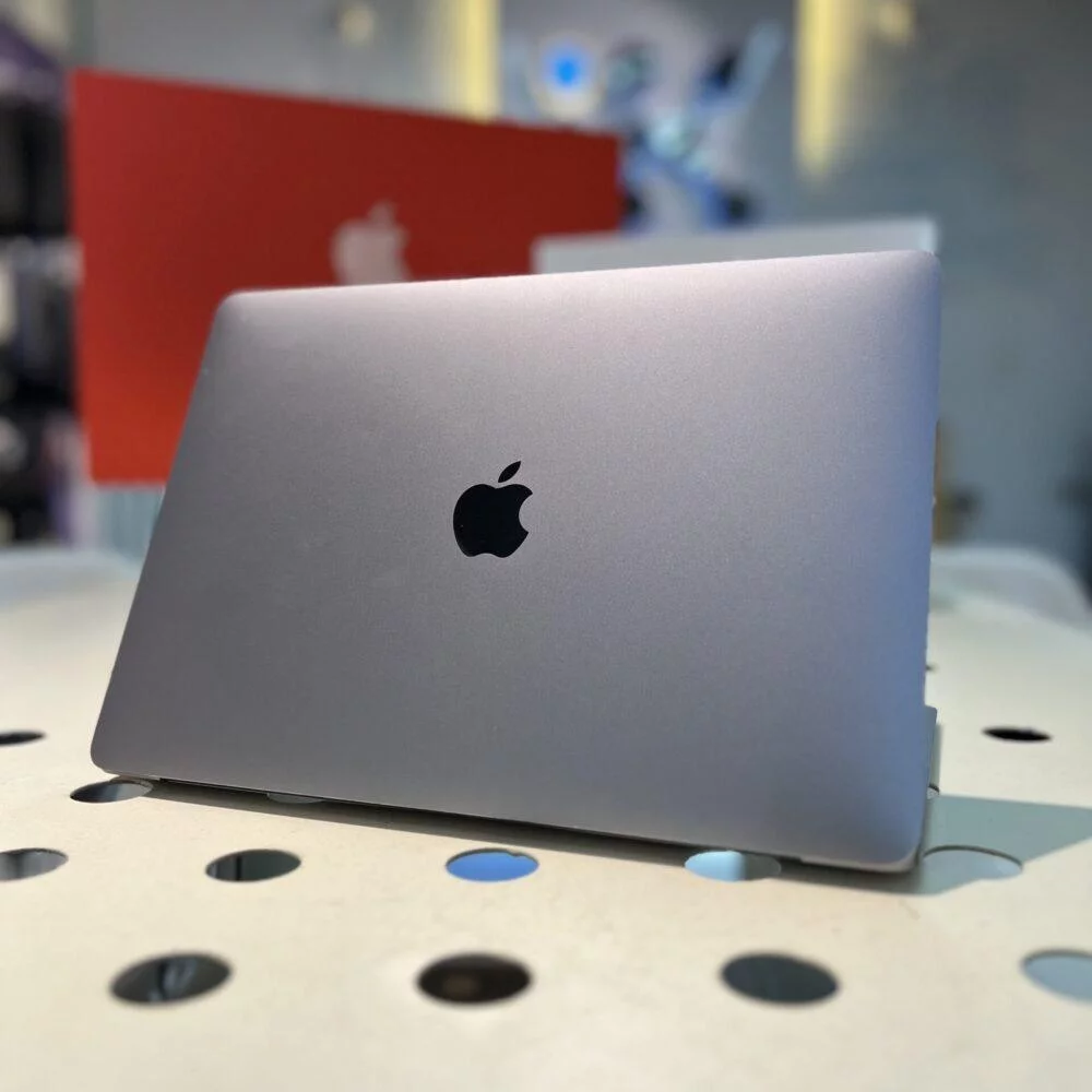 MacBook Air 2018  i5-16-1TB